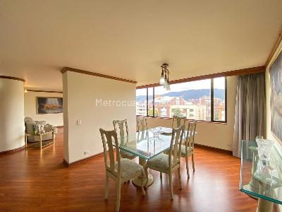 Apartamento en venta en Chico San Patricio, Bogotá · foto 3 de 20