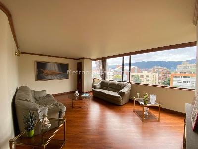 Apartamento en venta en Chico San Patricio, Bogotá · foto 2 de 20