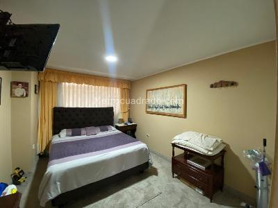 Casa de 5 alcobas en venta en Prado Veraniego Norte, Bogotá, 300 m² · foto 8 de 20
