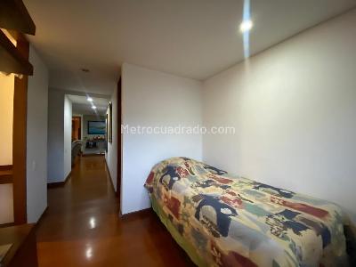 Apartamento de 3 alcobas en venta en Reserva De Gratamira, Bogotá, 126 m² · foto 9 de 20