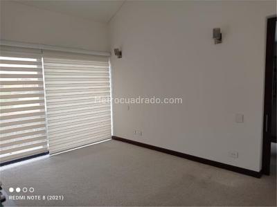 Casa de 4 alcobas en venta en Hacienda Fontanar, Chía, 662 m² · foto 16 de 17