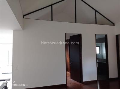 Casa de 4 alcobas en venta en Hacienda Fontanar, Chía, 662 m² · foto 3 de 17
