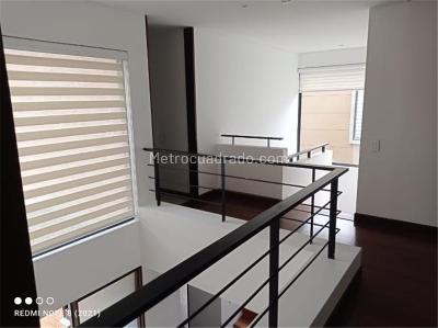 Casa de 4 alcobas en venta en Hacienda Fontanar, Chía, 662 m² · foto 4 de 17