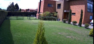 Casa de 3 alcobas en venta en Hacienda Fontanar Del Río, Chía, 496 m² · foto 10 de 17