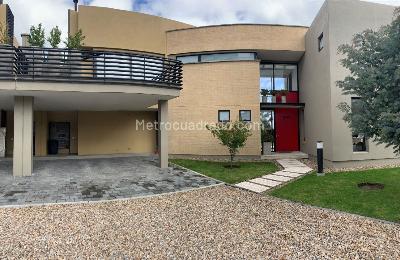 Casa de 3 alcobas en venta en Cajicá, 285 m² · foto 5 de 10