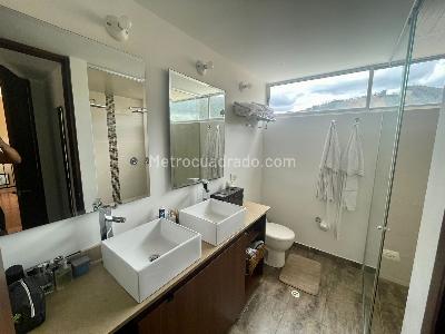 Casa de 4 alcobas en venta en Na, Cajicá, 200 m² · foto 17 de 18