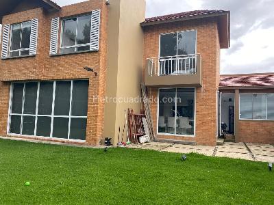 Casa en arriendo en Calahorra, Chía · foto 3 de 3
