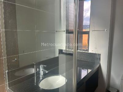 Casa de 3 alcobas en venta en Calahorra, Chía, 245 m² · foto 4 de 5