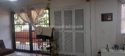Apartamento de 5 alcobas en venta en Belen Rosales, Medellín, 219 m² · foto 6 de 14