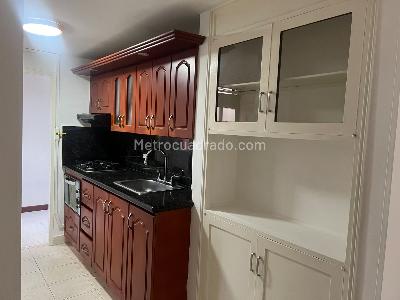 Apartamento de 3 alcobas en venta en Belen Loma De Los Bernal, Medellín, 78 m² · foto 10 de 14
