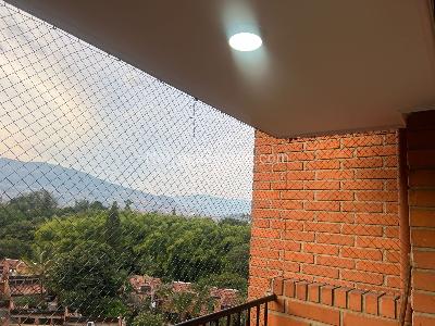 Apartamento de 3 alcobas en venta en Belen Loma De Los Bernal, Medellín, 78 m² · foto 12 de 14