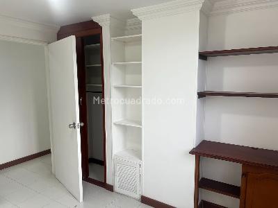Apartamento de 3 alcobas en venta en Belen Loma De Los Bernal, Medellín, 78 m² · foto 2 de 14