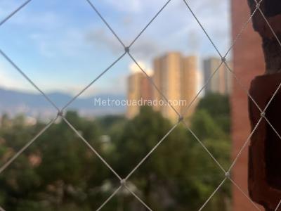 Apartamento de 3 alcobas en venta en Belen Loma De Los Bernal, Medellín, 78 m² · foto 7 de 14