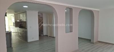 Casa de 4 alcobas en venta en Belen La Mota, Medellín, 83 m² · foto 2 de 17