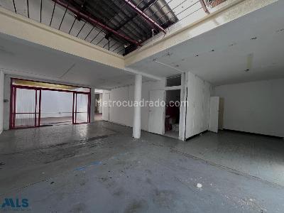 Casa de 4 alcobas en venta en Laureles, Medellín, 383 m² · foto 3 de 11