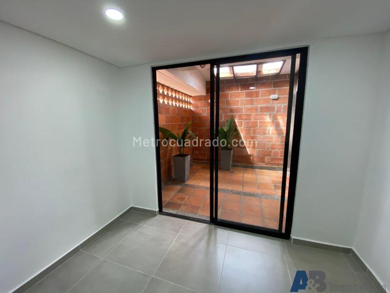 Spacious 3BR Apartment in Belen La Palma - 6