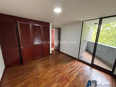 Apartamento de 2 alcobas en arriendo en La Aguacatala, Medellín, 80 m² · foto 5 de 15