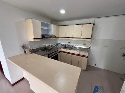 Apartamento de 2 alcobas en arriendo en La Aguacatala, Medellín, 80 m² · foto 11 de 15