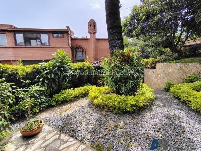 Casa de 4 alcobas en venta en El Poblado, Medellín, 345 m² · foto 19 de 20