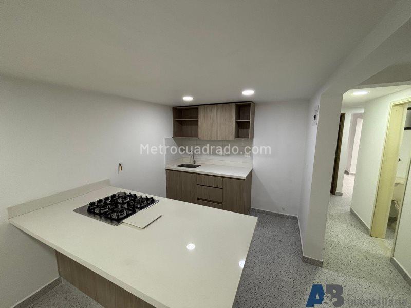 Apartamento de 2 Alcobas con Patio en Belén (La Mota) - 2
