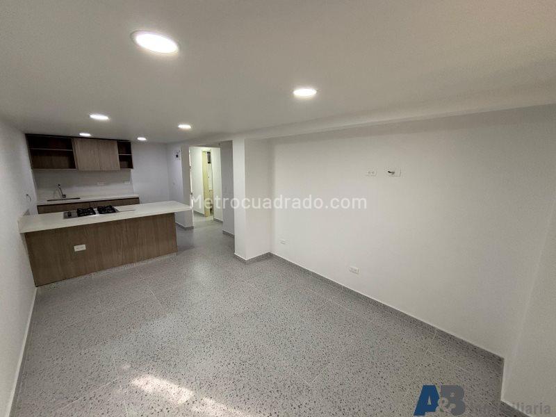 Apartamento de 2 Alcobas con Patio en Belén (La Mota) - 5