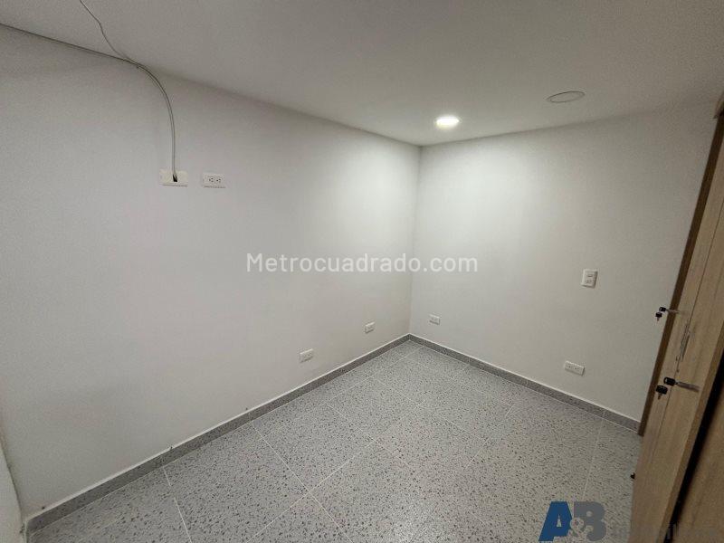 Apartamento de 2 Alcobas con Patio en Belén (La Mota) - 9
