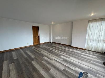 Apartamento en arriendo en El Poblado, Medellín · foto 2 de 20