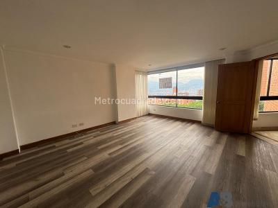 Apartamento en arriendo en El Poblado, Medellín · foto 3 de 20
