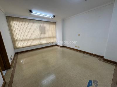 Apartamento en arriendo en El Poblado, Medellín · foto 6 de 20