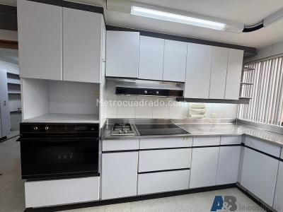 Apartamento en arriendo en El Poblado, Medellín · foto 12 de 20