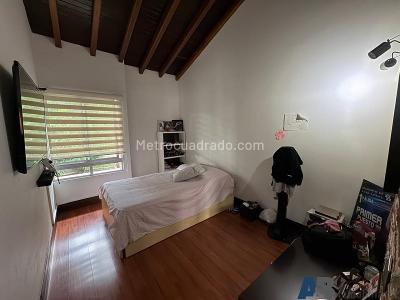 Casa de 4 alcobas en venta en La Doctora, Sabaneta, 470 m² · foto 4 de 20