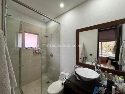 Casa de 4 alcobas en venta en La Doctora, Sabaneta, 470 m² · foto 15 de 20