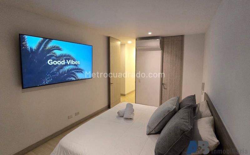 Apartamento de 3 Alcobas con Balcón en Castropol, El Poblado - 2