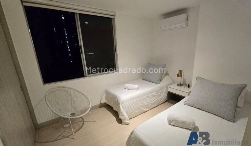 Apartamento de 3 Alcobas con Balcón en Castropol, El Poblado - 4