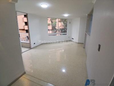 Apartamento de 2 alcobas en arriendo en El Poblado, Medellín, 75 m² · foto 3 de 17