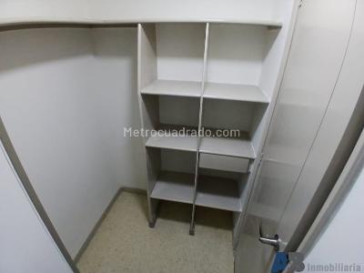 Apartamento de 2 alcobas en arriendo en El Poblado, Medellín, 75 m² · foto 11 de 17
