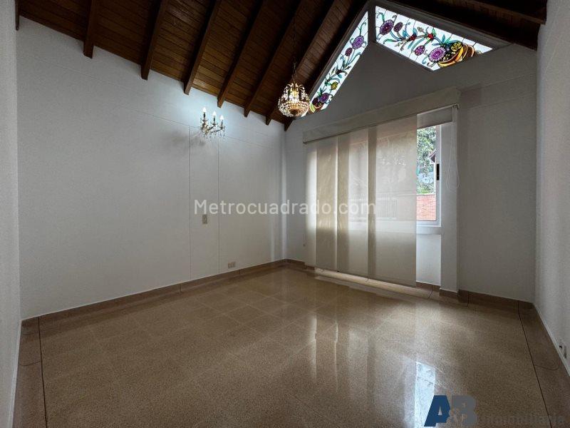 Casa Dúplex de 4 Alcobas en Arriendo en El Campestre - 2