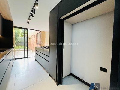 Casa de 3 alcobas en arriendo en El Escobero, Envigado, 310 m² · foto 5 de 20
