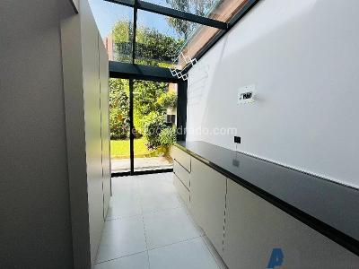 Casa de 3 alcobas en arriendo en El Escobero, Envigado, 310 m² · foto 7 de 20