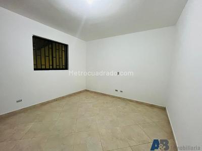 Casa de 4 alcobas en venta en El Salado, Envigado, 400 m² · foto 18 de 20