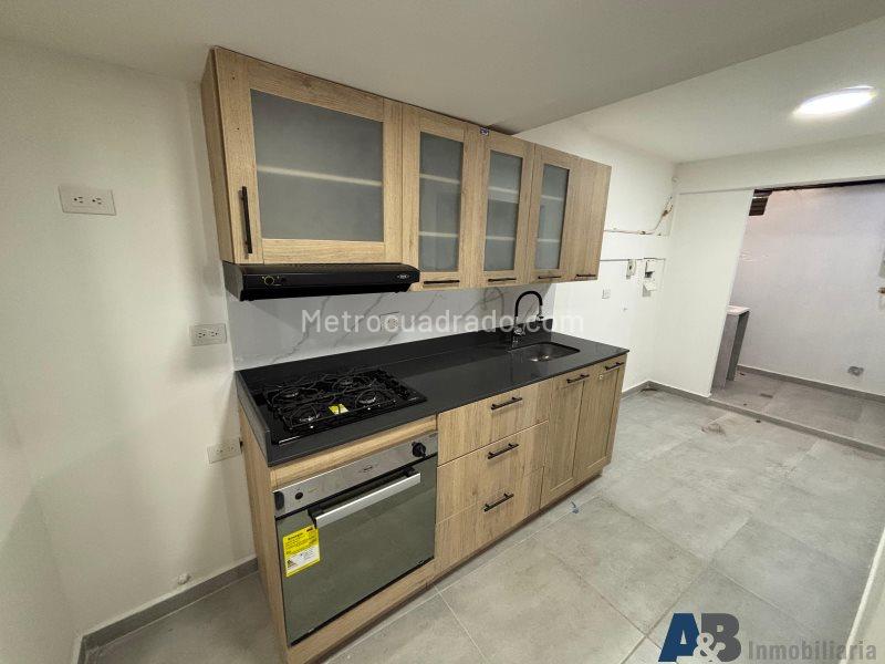 3BR House in Guayabal with Spacious Layout - 6