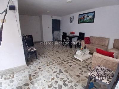 Apartamento de 4 alcobas en venta en Buenos Aires, Medellín, 154 m² · foto 4 de 20