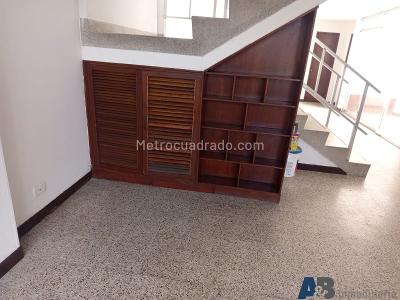 Apartamento de 5 alcobas en arriendo en Santa Monica, Medellín, 440 m² · foto 13 de 20