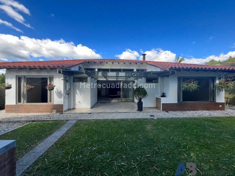 4BR House in Lagos Del Retiro (715 m²) - 4