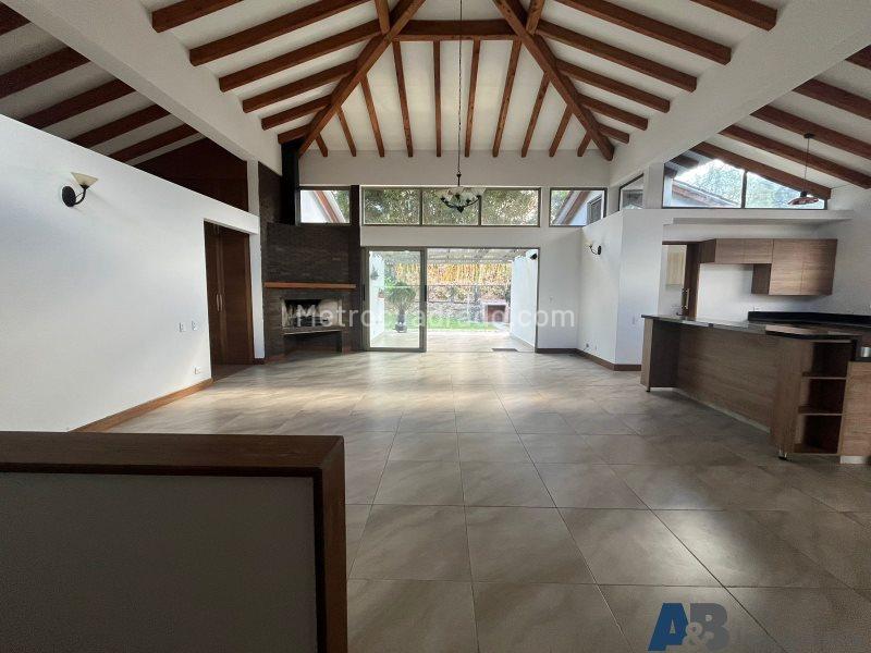 4BR House in Lagos Del Retiro (715 m²) - 5