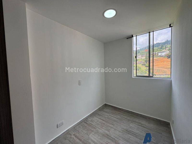 Apartamento Moderno de 3 Alcobas en Robledo Pajarito - 6