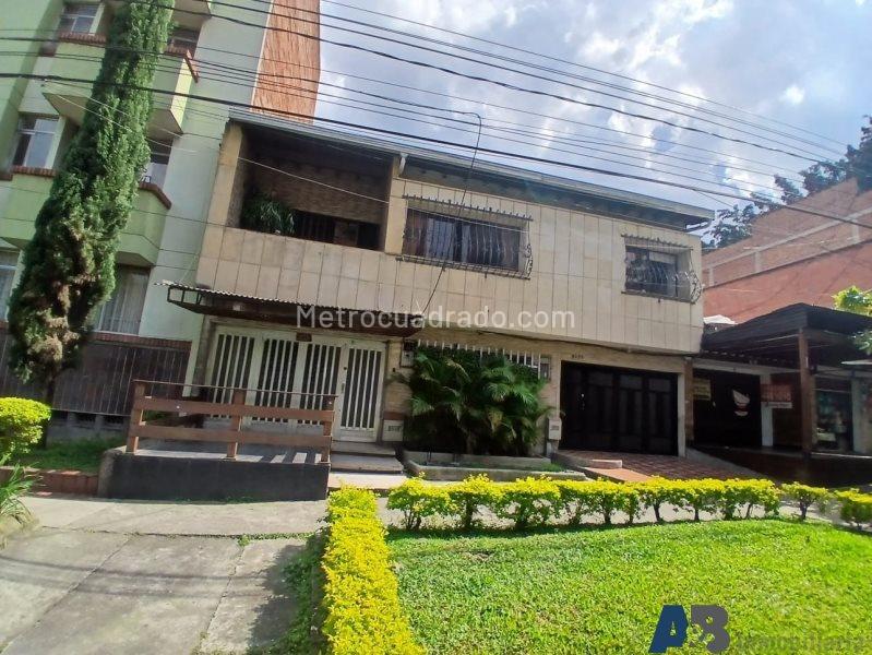 Commercial House for Rent in Laureles