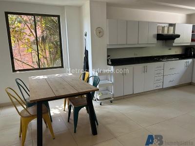 Casa de 4 alcobas en venta en El Poblado, Medellín, 406 m² · foto 19 de 20
