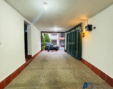 Apartamento de 3 alcobas en venta en Laureles, Medellín, 117 m² · foto 16 de 20