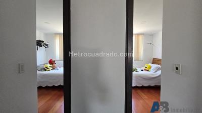 Apartamento de 3 alcobas en venta en Laureles, Medellín, 124 m² · foto 14 de 20